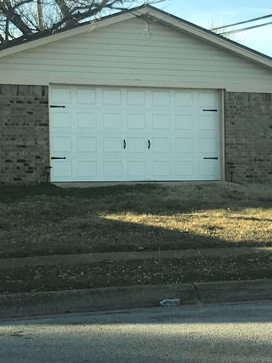 20 Architecture Fails - Garage Door