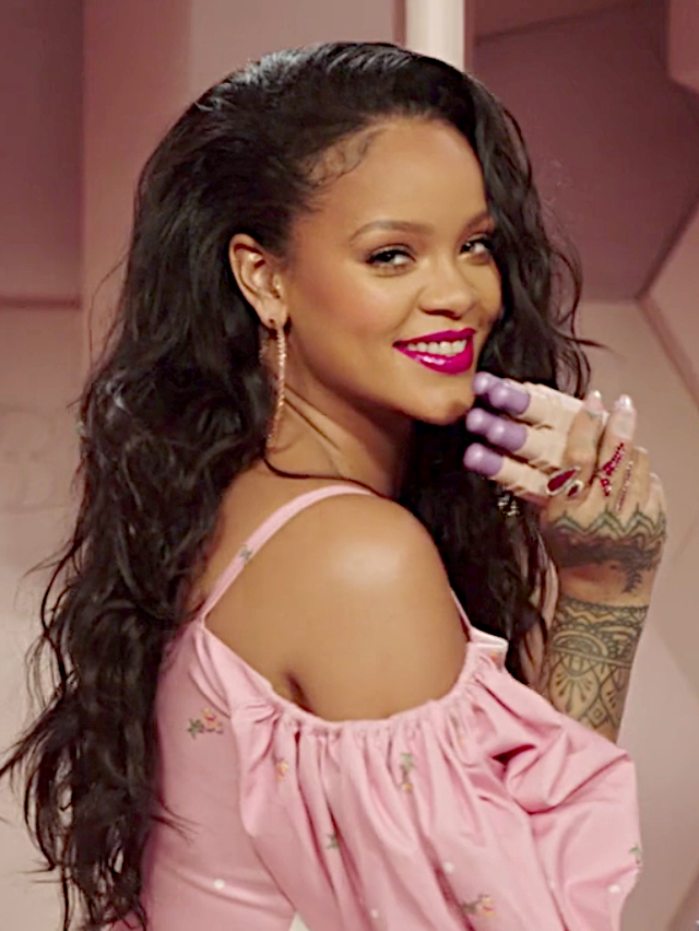  Rihanna - 29 Most Followed Celebrities on Instagram