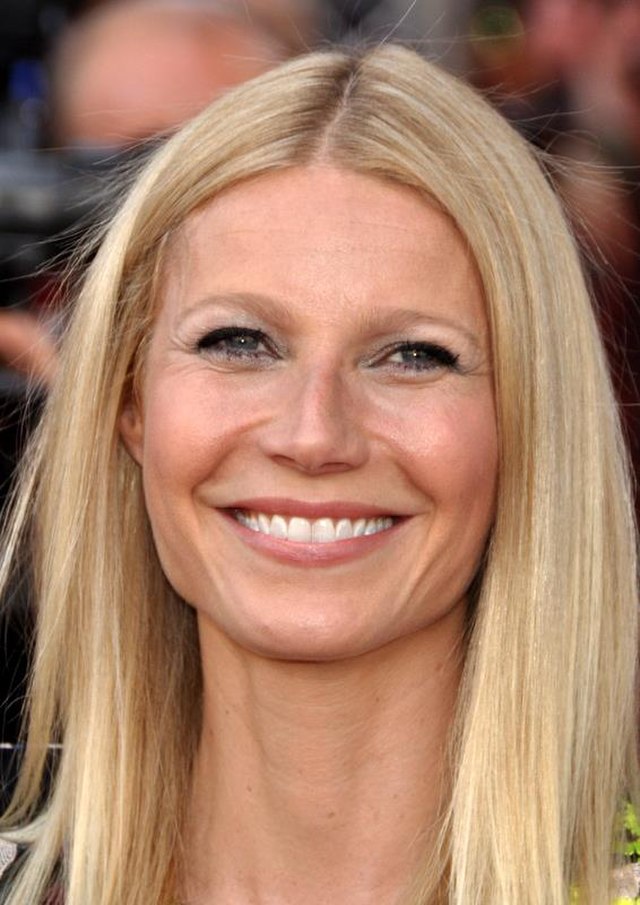 Gwenyth Paltrow - 25 Celebrities Who Had Cosmetic Surgery