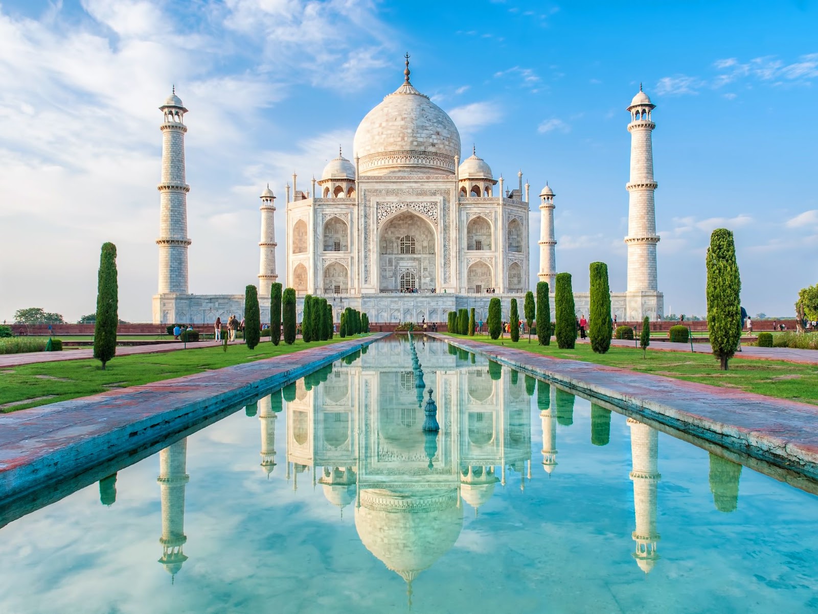 The Taj Mahal, India - 23 Top Sights to See Before You Die