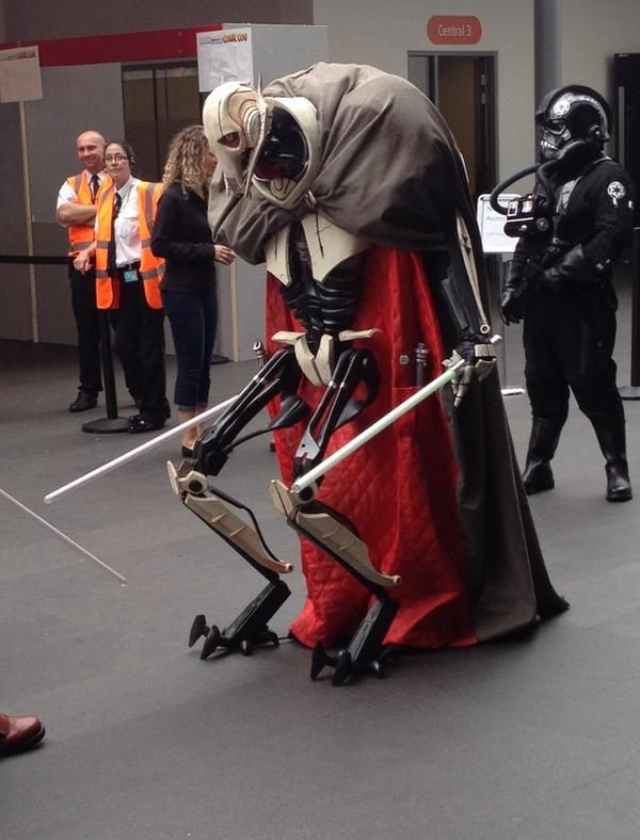 General Grievous - Must See Cosplayers